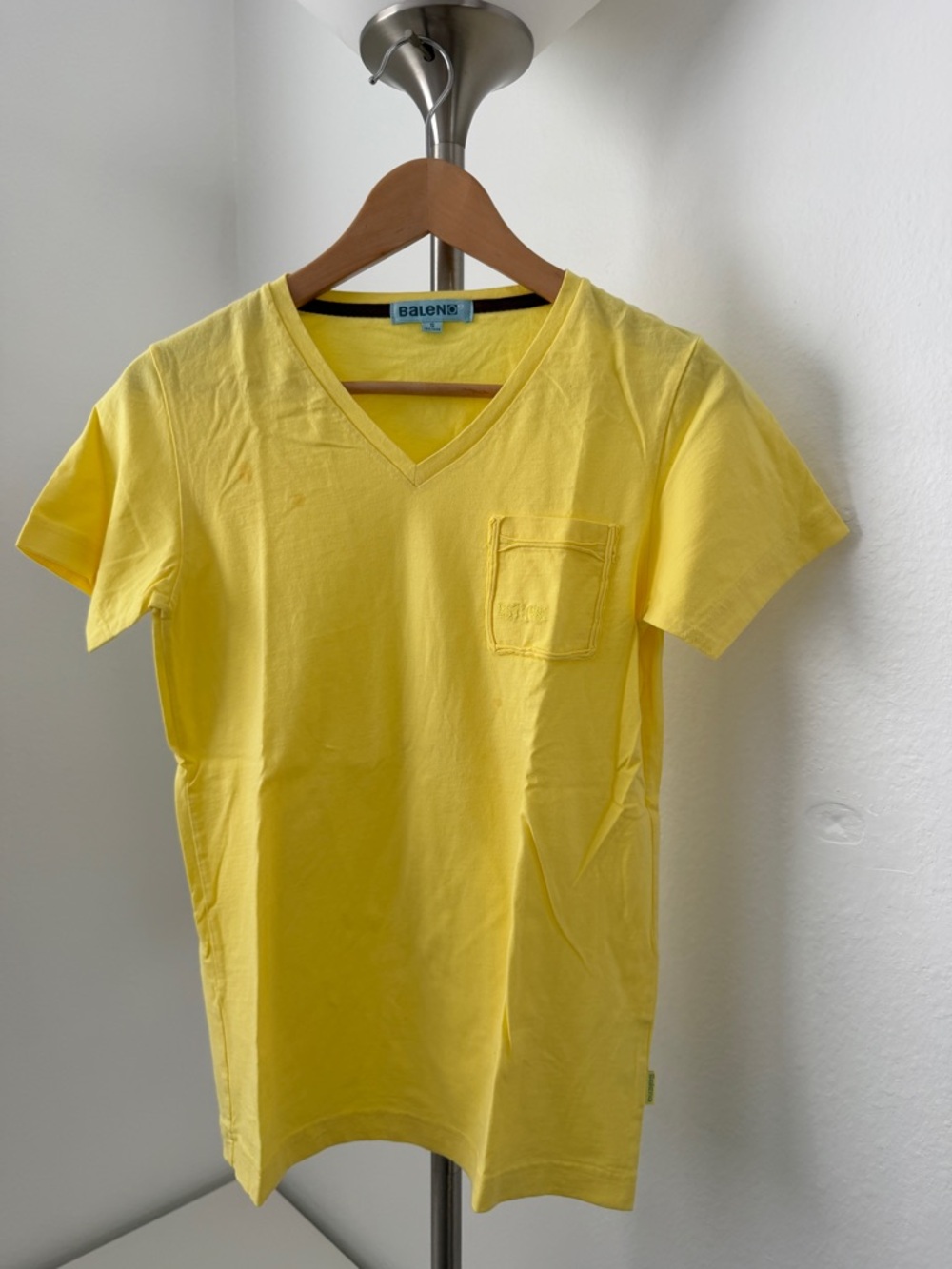 Baleno V-Neck Pocket Tee in Bright Yellow